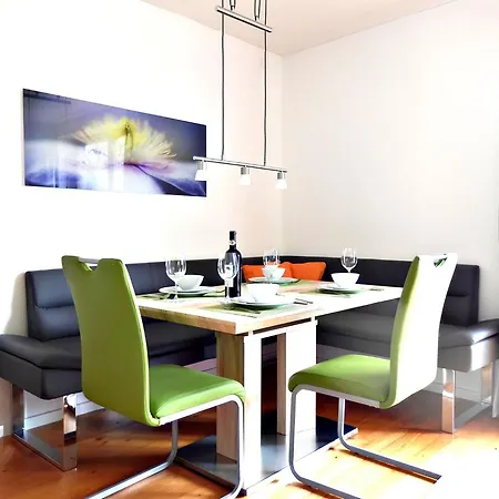 Apartment With Sauna And Lakeview Hermagor-Pressegger See