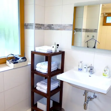 With Sauna And Lakeview Apartment *