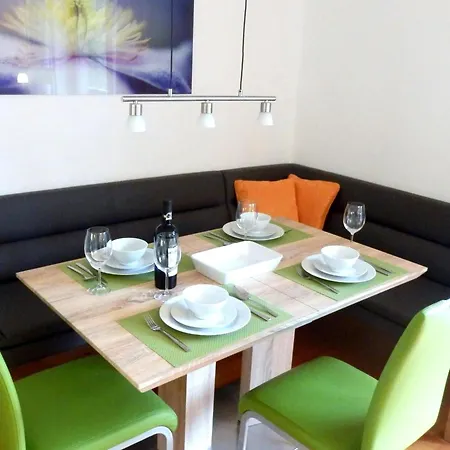 With Sauna And Lakeview Hermagor-Pressegger See